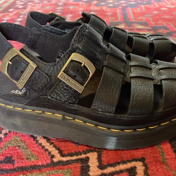 DR MARTINS WRENLIE GRIZZLY LEATHER FISHERMAN SANDALS BLACK EU39 US8 - Picture 2 of 8